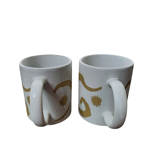 MUG CUP COFFEE TEA OSCAR de la RENTA White & Gold Swirl Pattern Set of Two - Picture 4 of 11